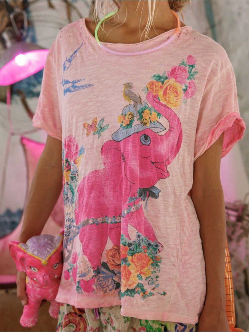 Magnolia Pearl Special Delivery T Top 2329
Azalea Dip Dye, OS